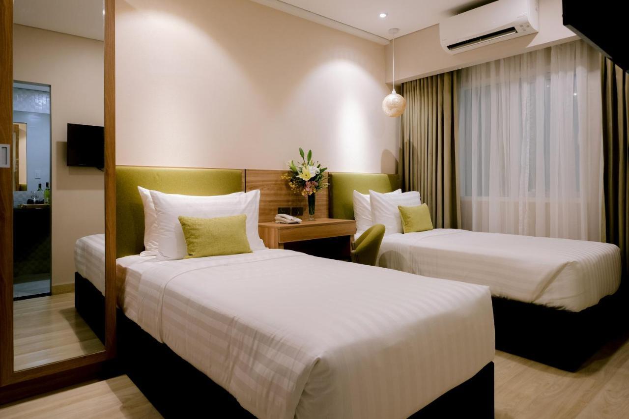 Goldberry Suites And Hotel Cebu Exteriör bild