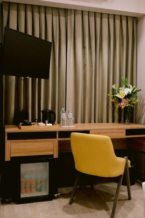 Goldberry Suites And Hotel Cebu Exteriör bild