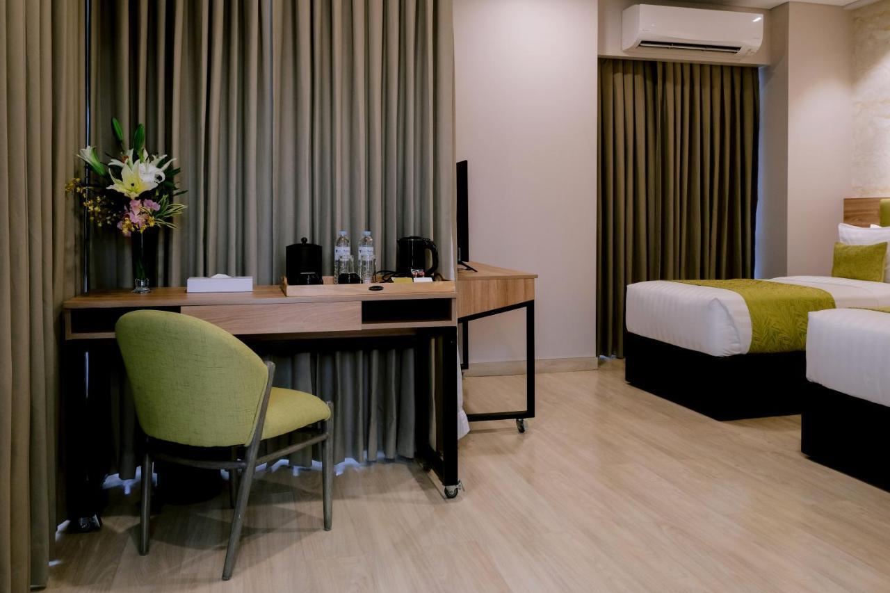 Goldberry Suites And Hotel Cebu Exteriör bild