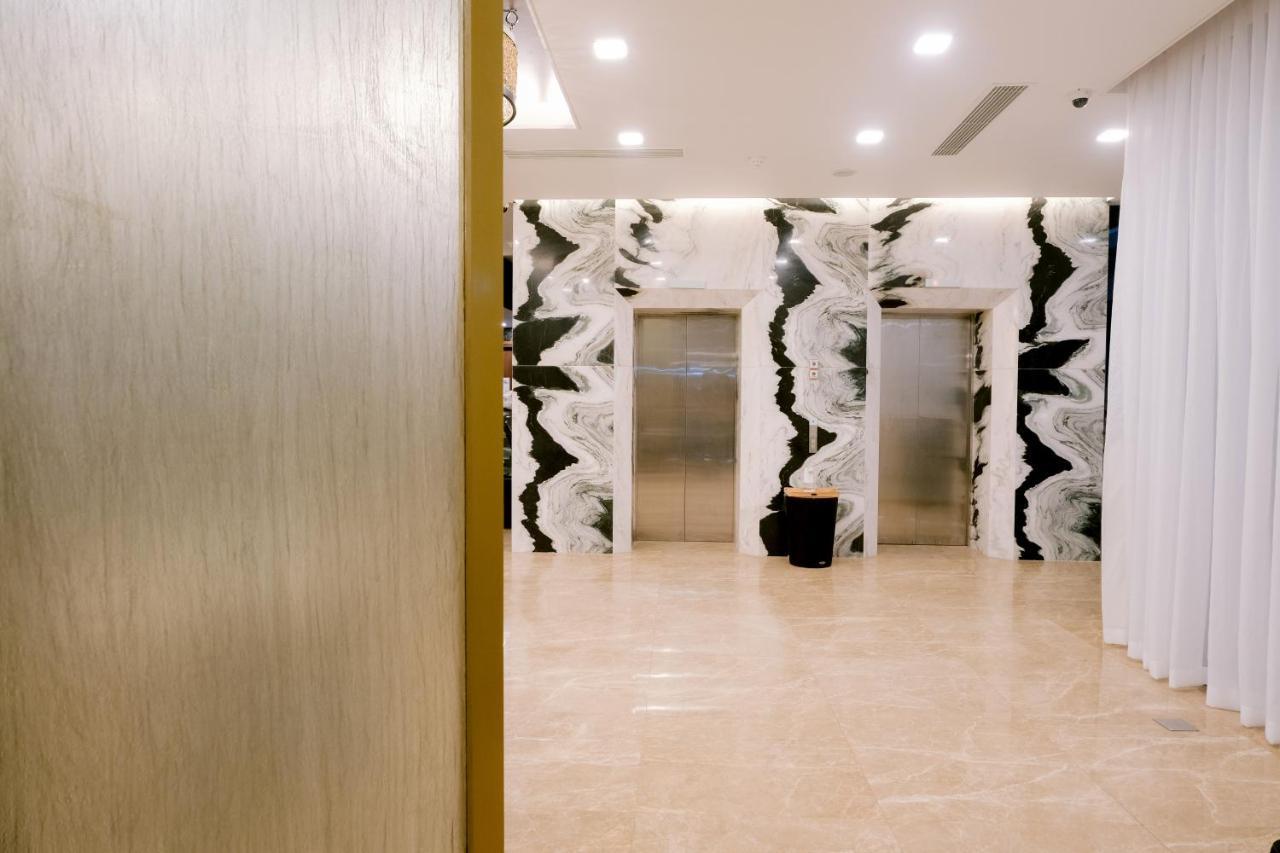 Goldberry Suites And Hotel Cebu Exteriör bild