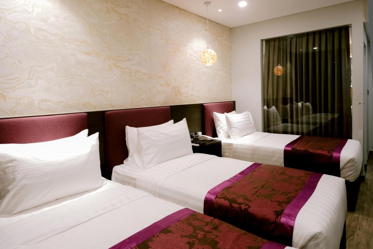 Goldberry Suites And Hotel Cebu Exteriör bild